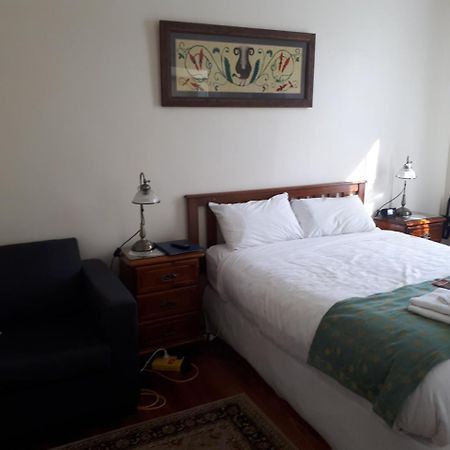 שפילד Acacia Bed And Breakfast מראה חיצוני תמונה