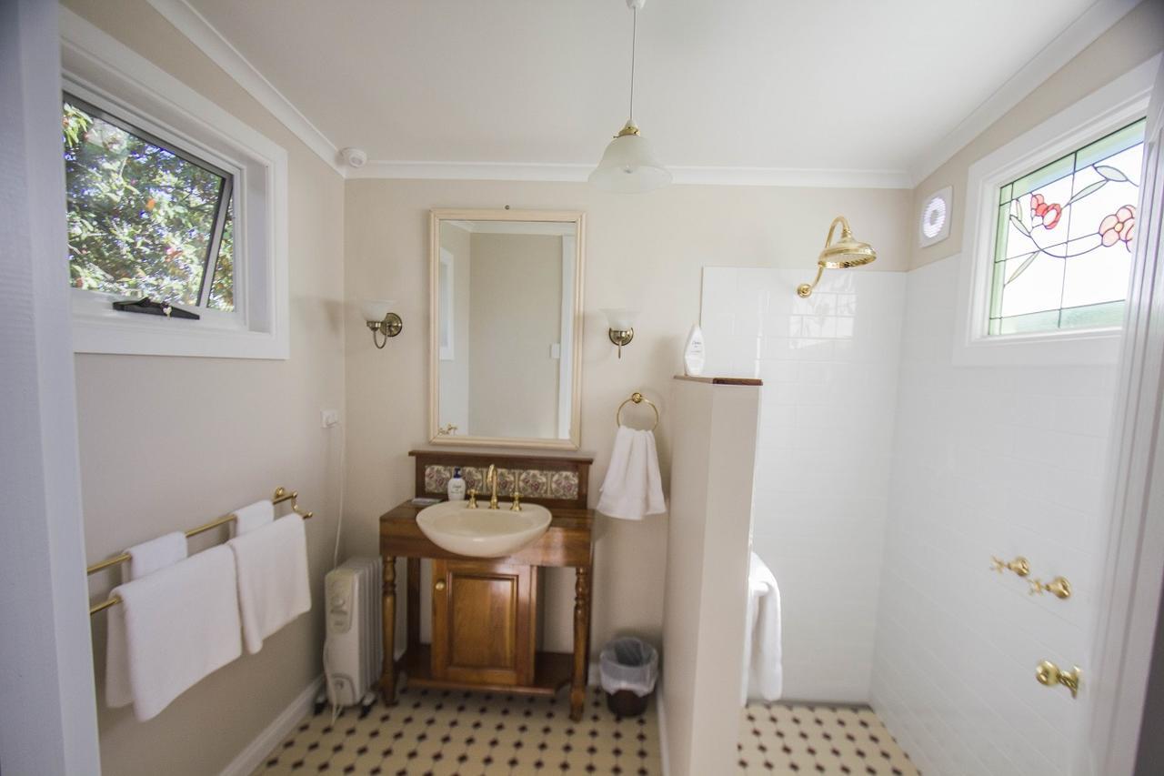 שפילד Acacia Bed And Breakfast מראה חיצוני תמונה